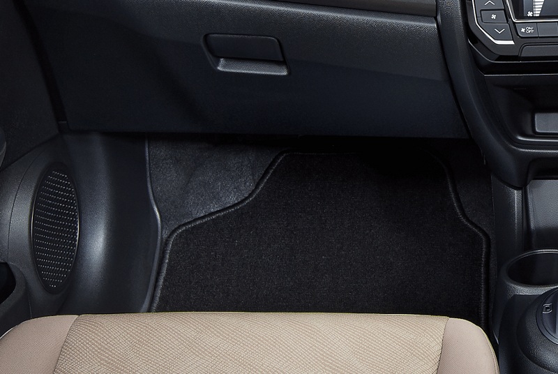 Cara Merawat Karpet Mobil, Supaya tetap Bersih dan Nyaman