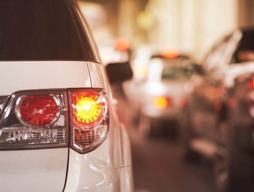 Berbagai Penyebab Lampu Sein Mobil Tidak Nyala