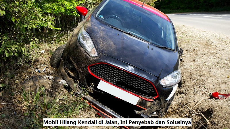 Mobil Hilang Kendali